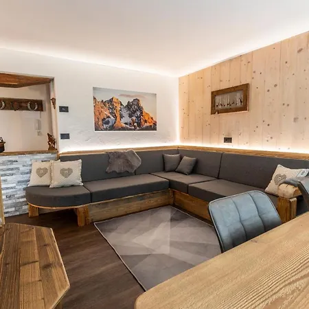 Sa Mont - Moderno Con Parcheggio, Sauna E Deposito Sci Apartment *