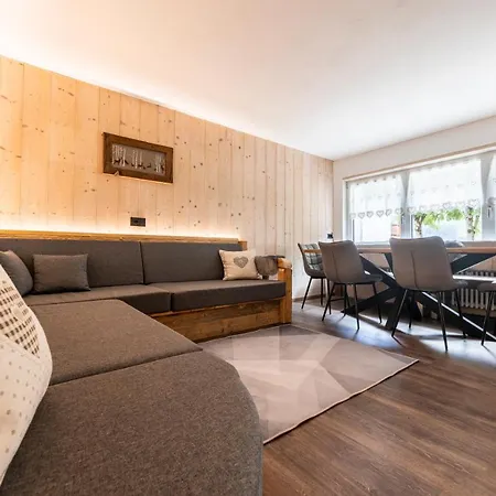Sa Mont - Moderno Con Parcheggio, Sauna E Deposito Sci